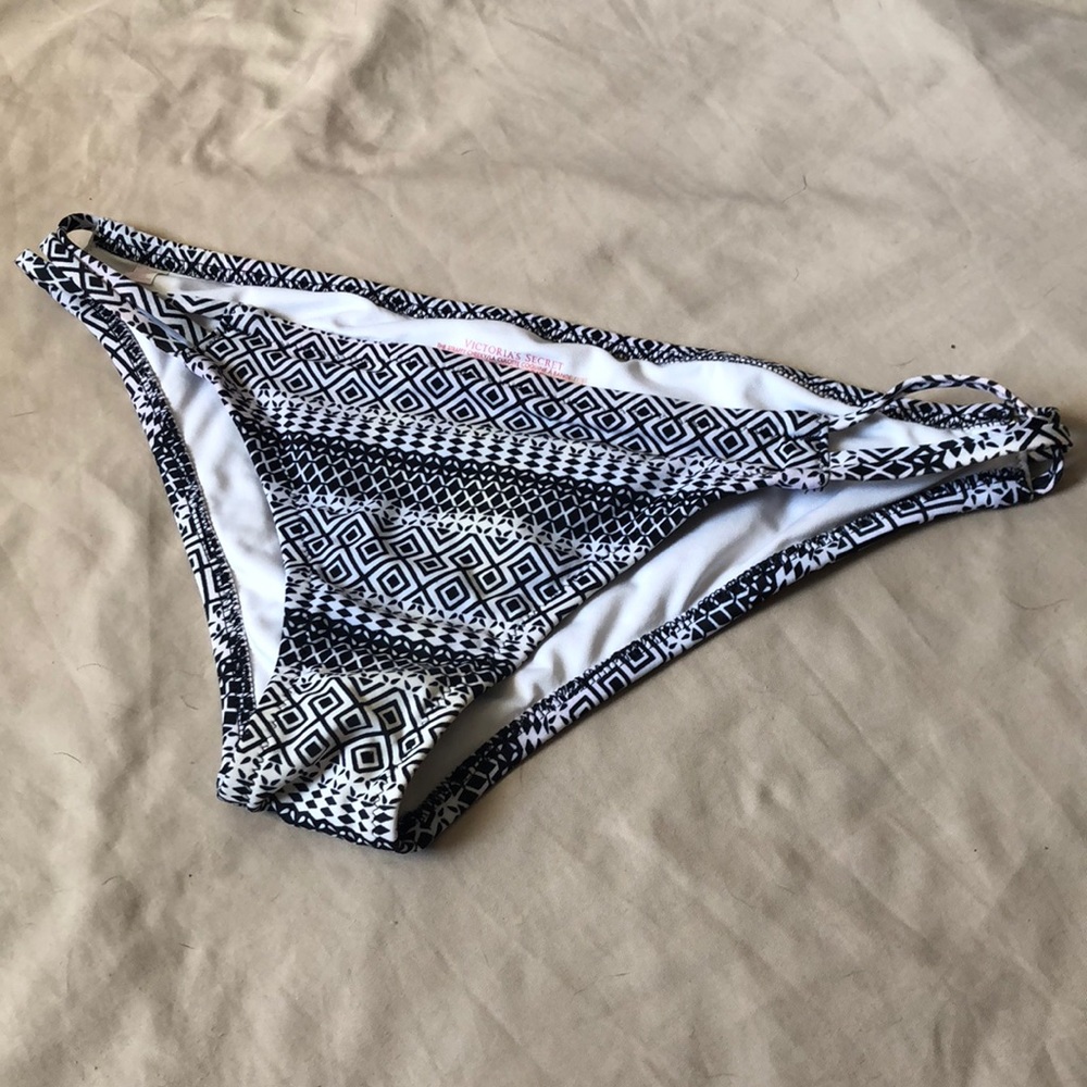 Victoria secret cheeky bikini bottoms